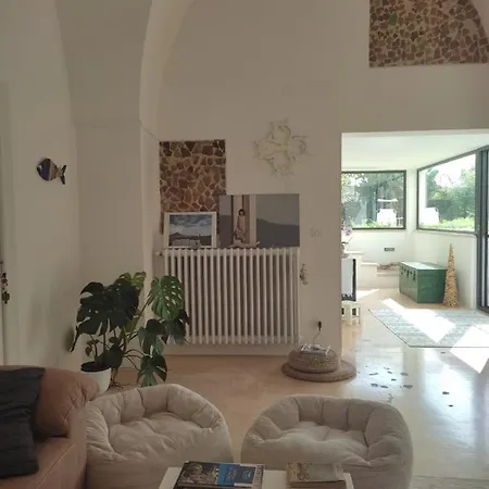 Casa Aquilino *